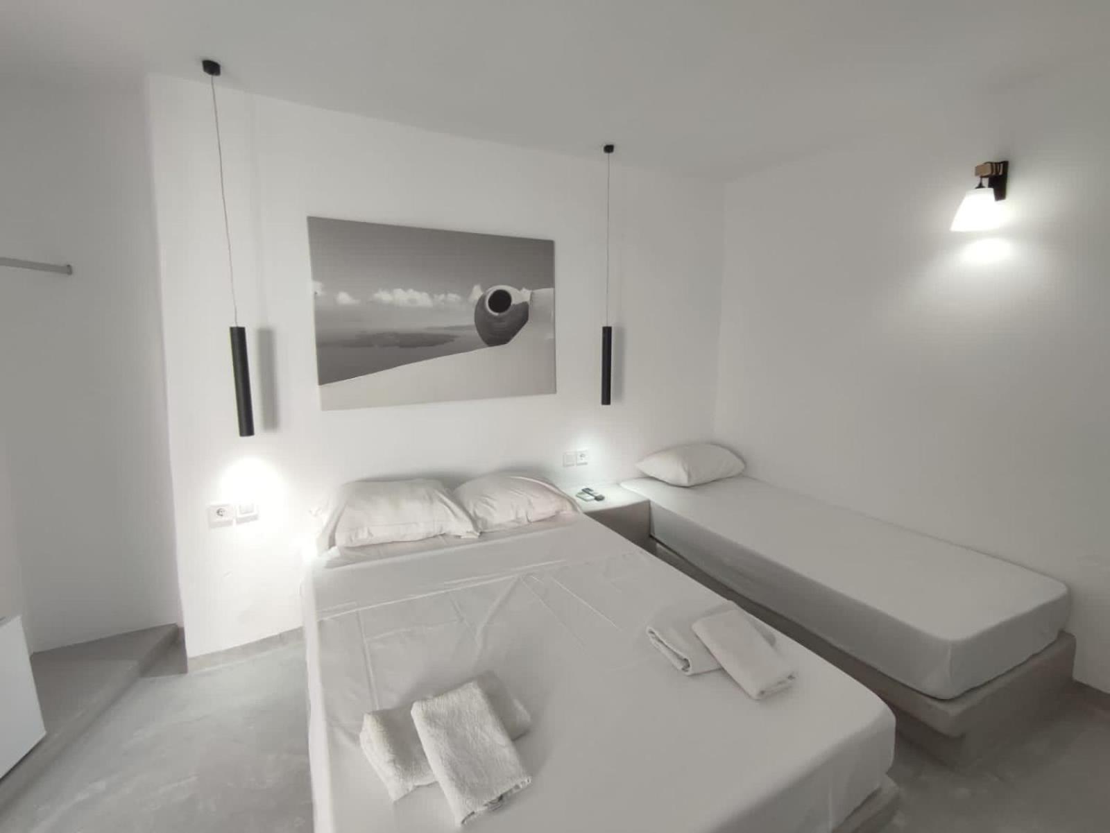 Fira Comfort Rooms Exterior foto