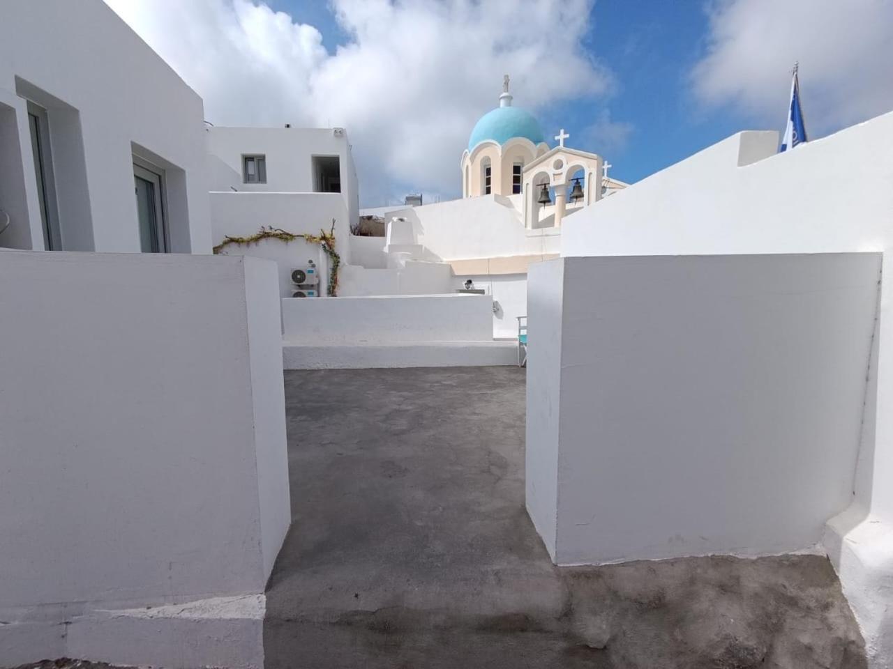 Fira Comfort Rooms Exterior foto