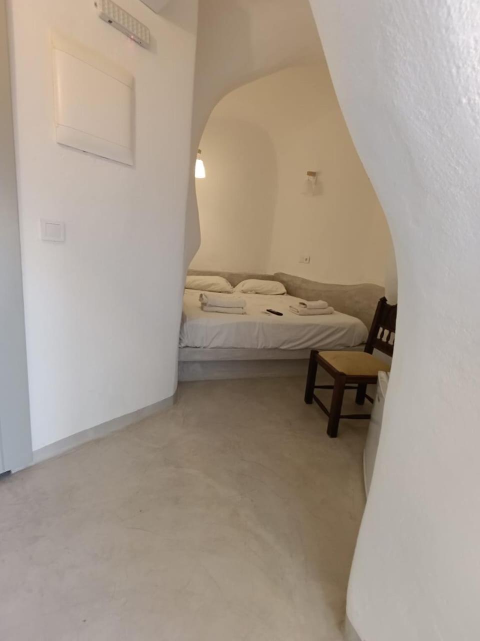 Fira Comfort Rooms Exterior foto